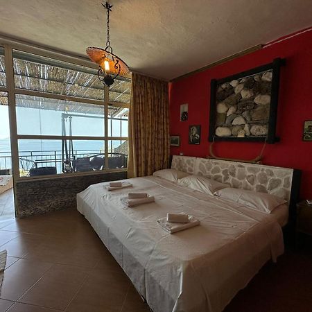 Hotel Vila "Oda E Miqve" Vlorë 외부 사진