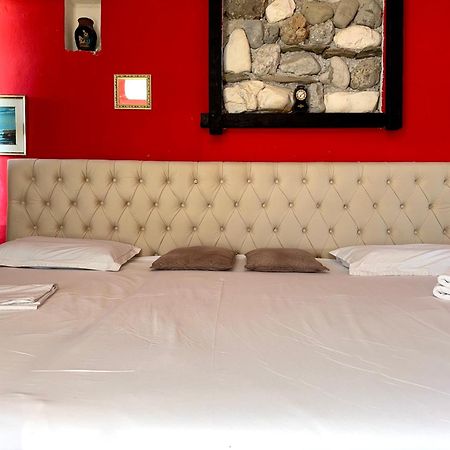 Hotel Vila "Oda E Miqve" Vlorë 외부 사진
