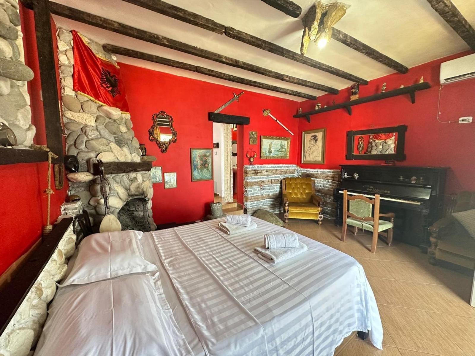Hotel Vila "Oda E Miqve" Vlorë 외부 사진