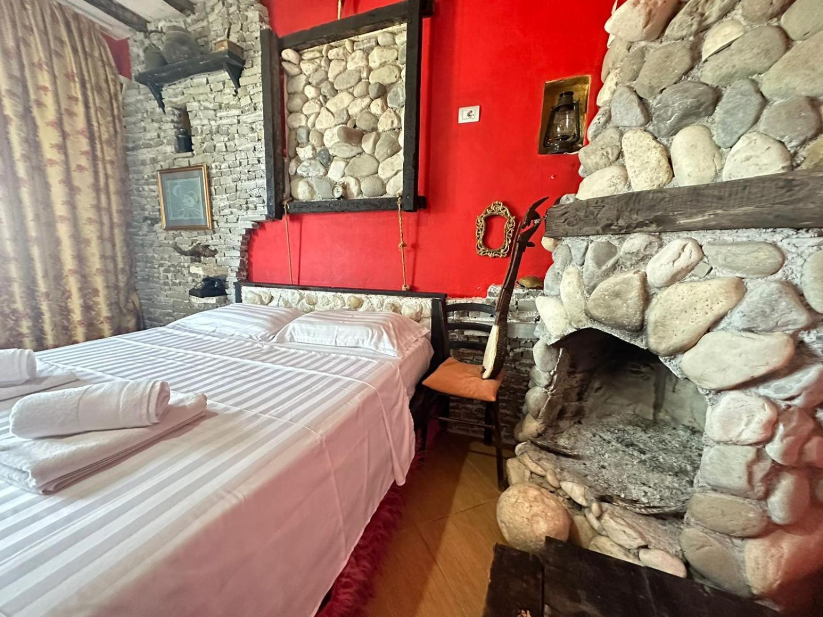 Hotel Vila "Oda E Miqve" Vlorë 외부 사진