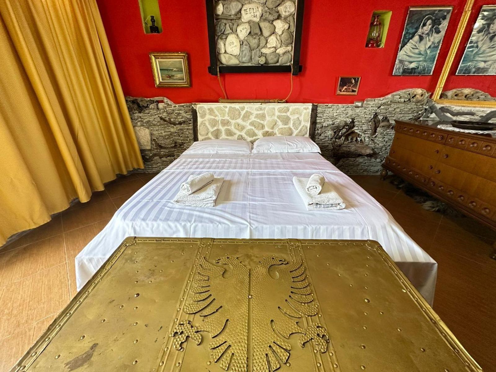 Hotel Vila "Oda E Miqve" Vlorë 외부 사진