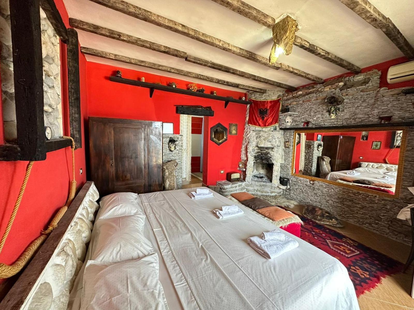 Hotel Vila "Oda E Miqve" Vlorë 외부 사진