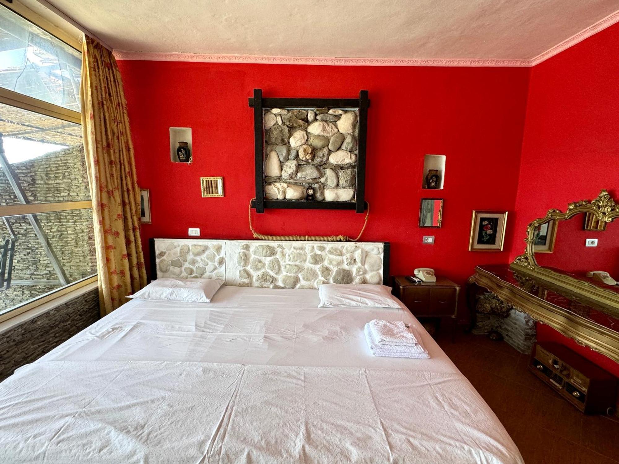 Hotel Vila "Oda E Miqve" Vlorë 외부 사진