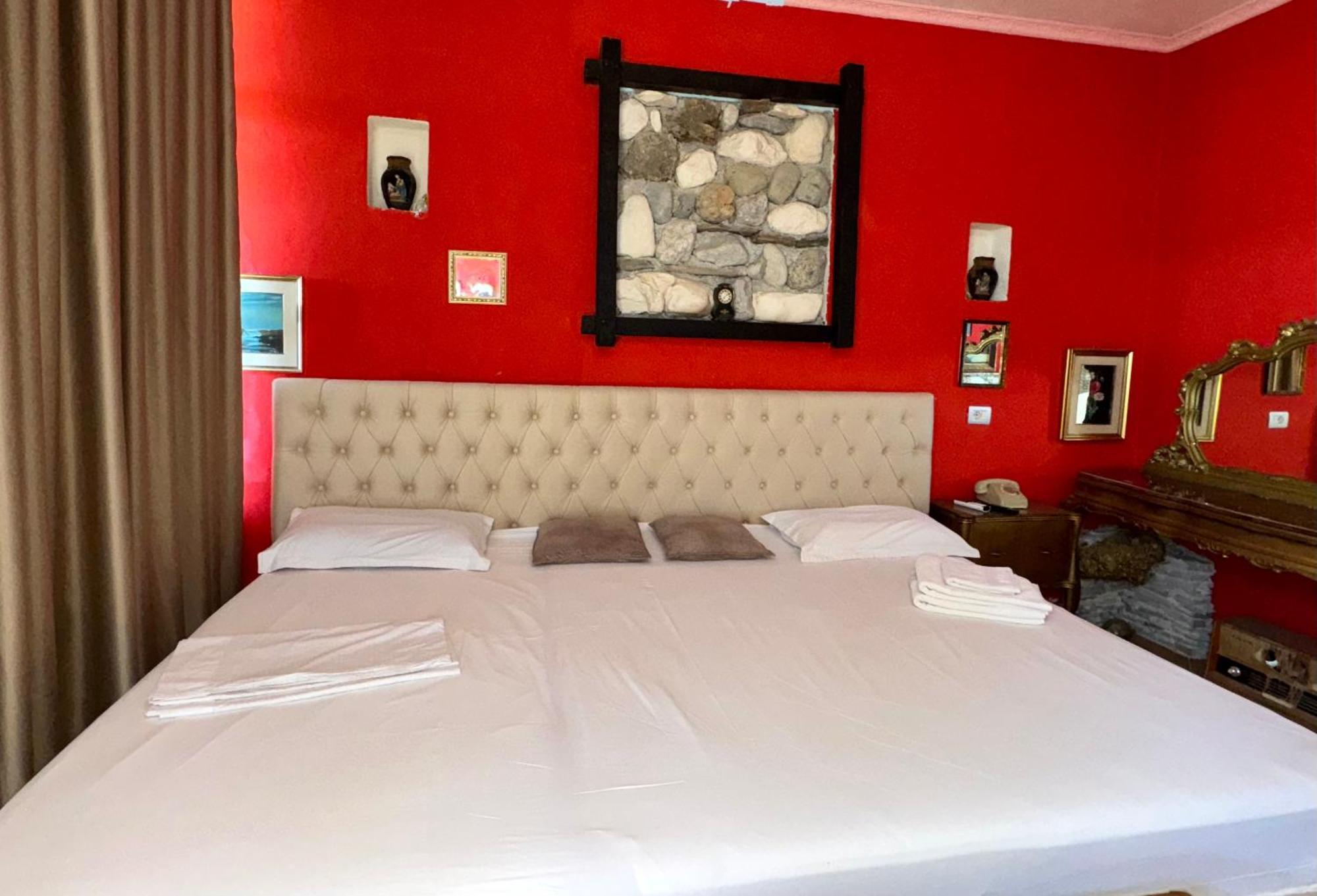 Hotel Vila "Oda E Miqve" Vlorë 외부 사진