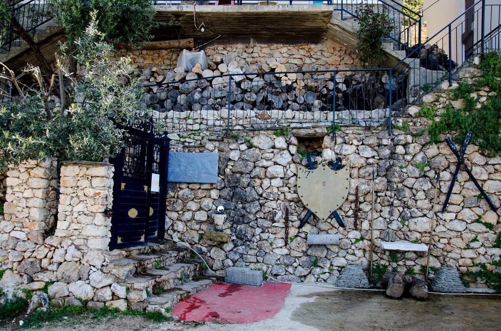Hotel Vila "Oda E Miqve" Vlorë 외부 사진